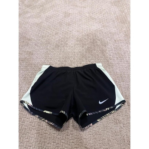 Nike Dri-FIT Running Shorts Black White Floral Trim Athletic Womens size Small - Picture 1 of 6